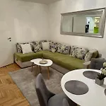 Lejlighed Bistrik *