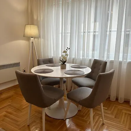 Bistrik Apartmán *